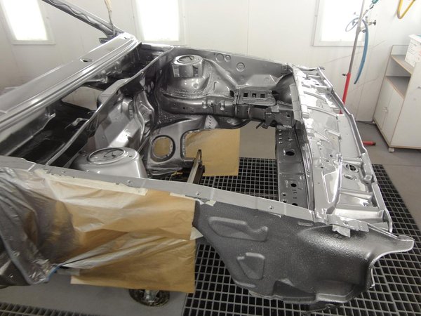 compartiment moteur vernis.JPG